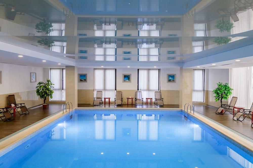 Shera Inn Hotel Ałma Ata Zewnętrze zdjęcie