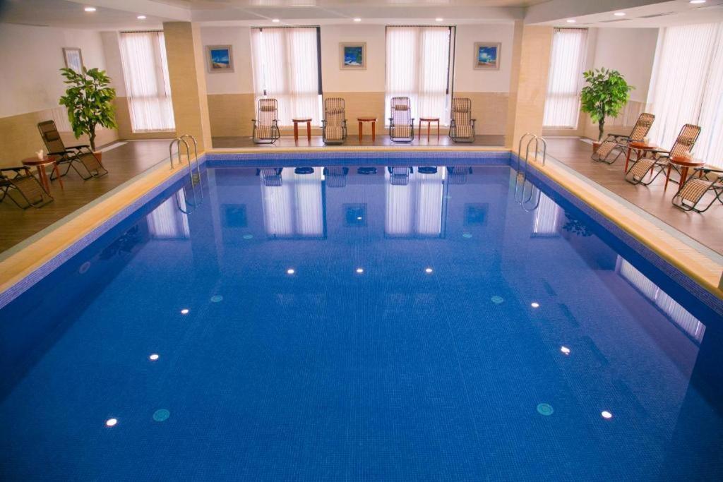 Shera Inn Hotel Ałma Ata Zewnętrze zdjęcie