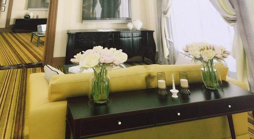 Shera Inn Hotel Ałma Ata Zewnętrze zdjęcie